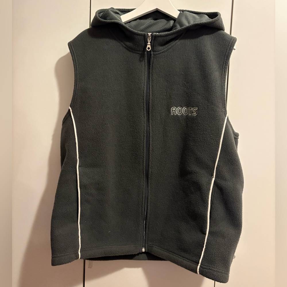 roots hooded fleece zip up vest